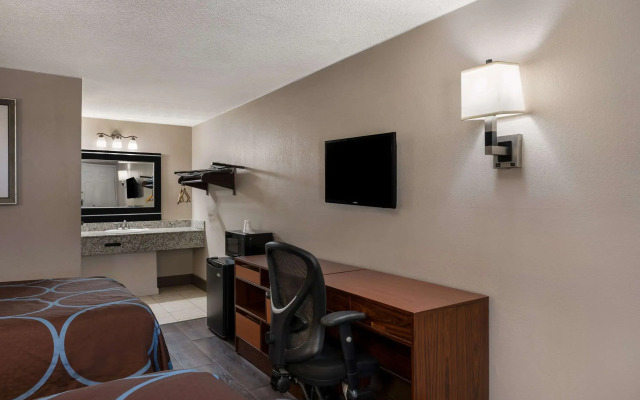Rodeway Inn Charlotte Airport Area