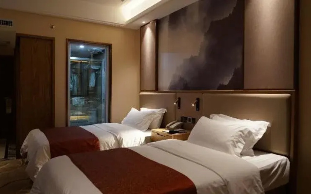 Hualian Hotel
