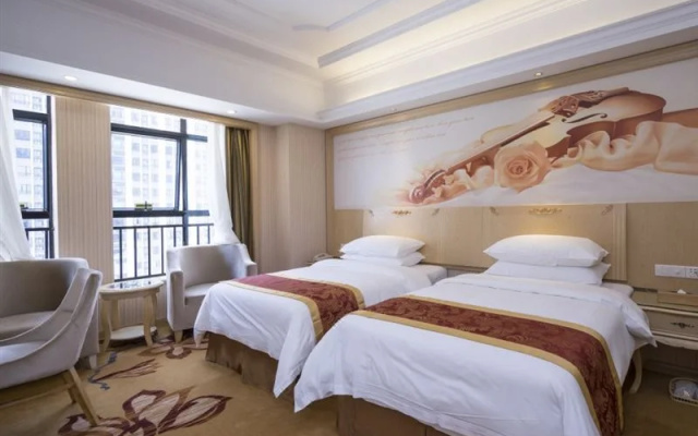 Vienna International Hotel (Dongguan Shilong Huixing Business Center)