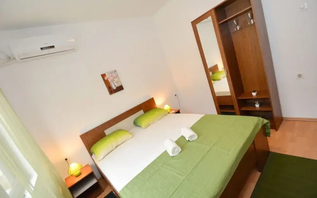 Apartments Risan Center