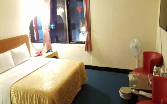 Chian Huei Business Hotel