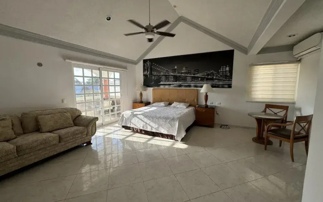 Hotel Zone Beach Villa