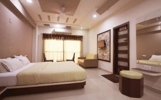 Hotel Rudra Plaza