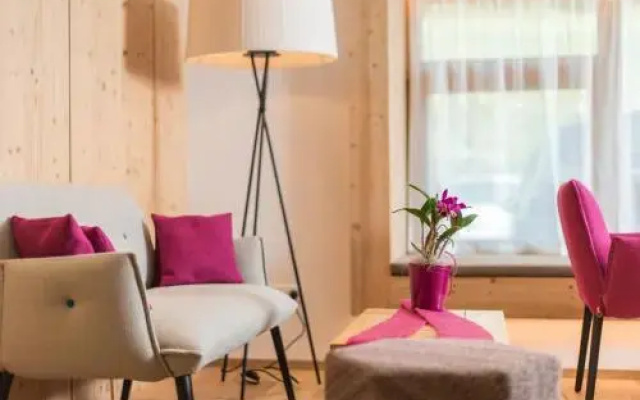 Helmhotel