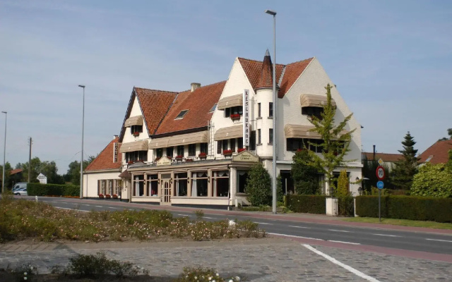 hotelImage