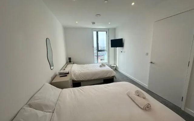 2 Bedroom Apartment - Sleeps 6