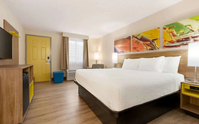 Days Inn - Rivergate
