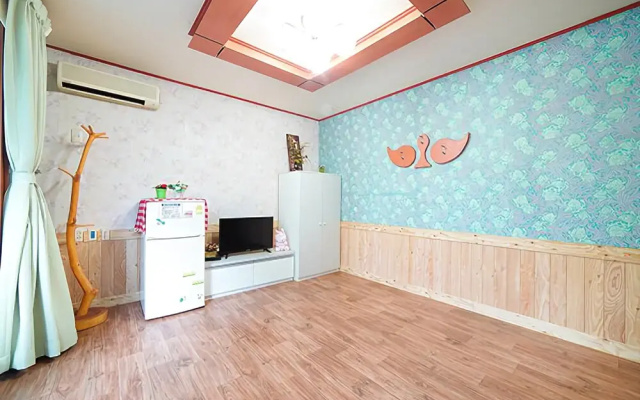 Taean Beach Green Pine Pension
