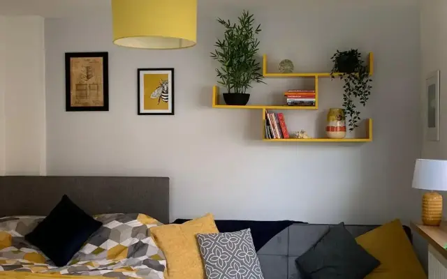 The Beehive - Self Contained Studio by the Sea (Adults Only)