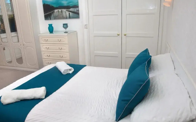 Weymouth Bay Apartment B