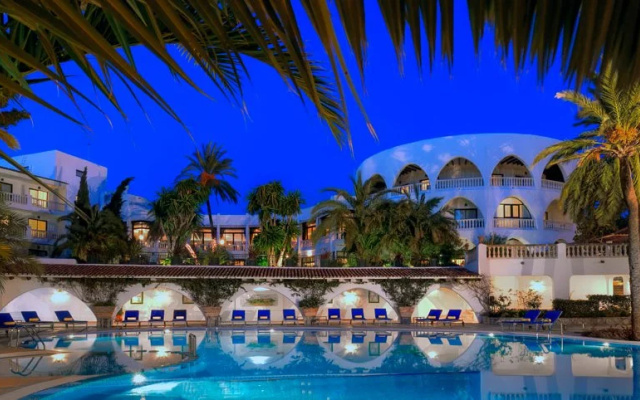 Hotel Bluebay Galatzo