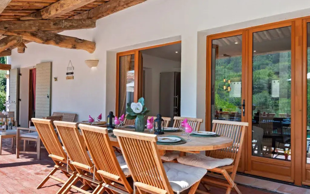 Classy VIlla in Bargemon with Private Swimming Pool