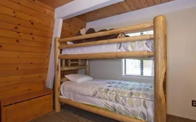 Kaley Vacation Rental Cabin