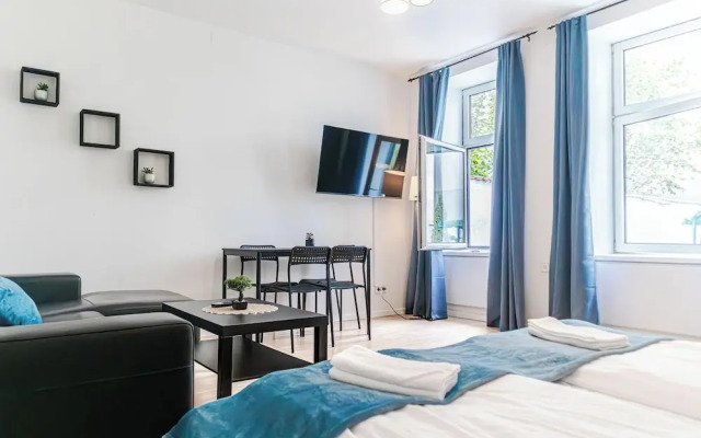 Charming 1BR Getaway Central Meidling
