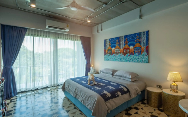 River Art Hotel