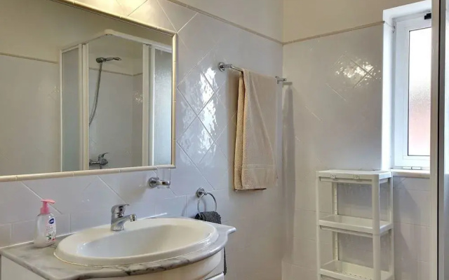 Villa in Carvoeiro With Swimming Pool