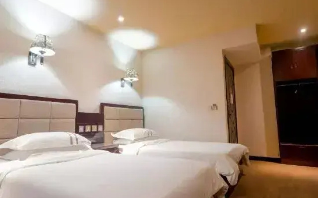 Xuyong Jinyuan Business Hotel