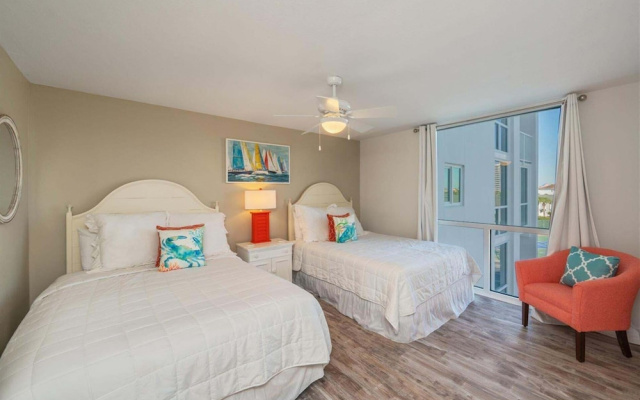 Shoreline Towers 3042 2 Bedroom Condo