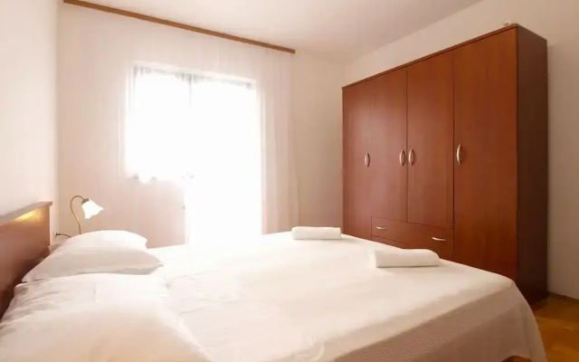 Apartment 1595