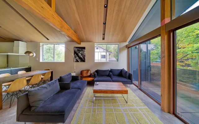 Grey Wolf Chalet