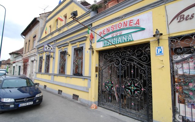 Pensiunea Italiana in Brasov, Romania from 66$, photos, reviews - zenhotels.com hotel front