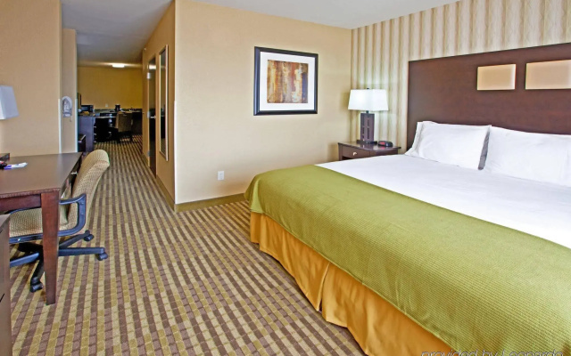 Holiday Inn Express Hotel & Suites Richwood-Cincinnati South by IHG