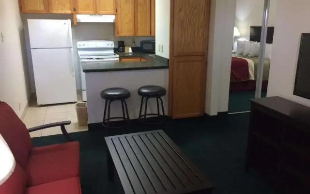 Travel Inn & Suites