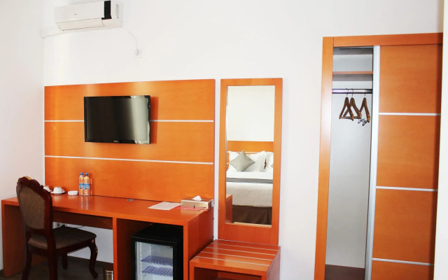 Dormitory Hualing Tbilisi Hotel