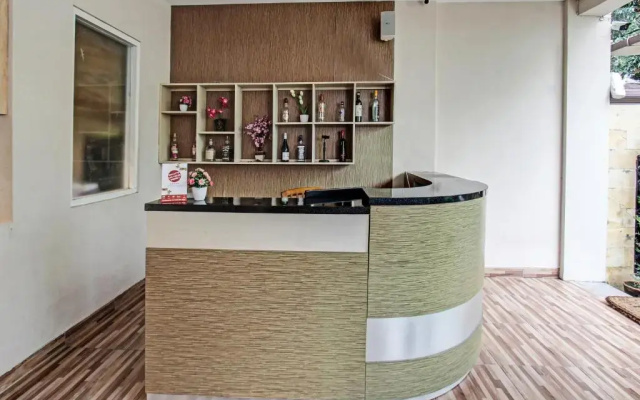 OYO 91696 Kimara Homestay & Resto