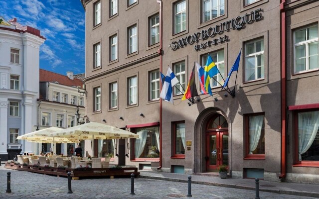 Отель Savoy Boutique Hotel by TallinnHotels Эстония, Таллин - 13 отзывов об отеле, цены и фото номеров - забронировать отель Savoy Boutique Hotel by TallinnHotels онлайн вид на фасад