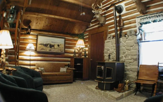 Wagon Wheel Cabins & RV Park