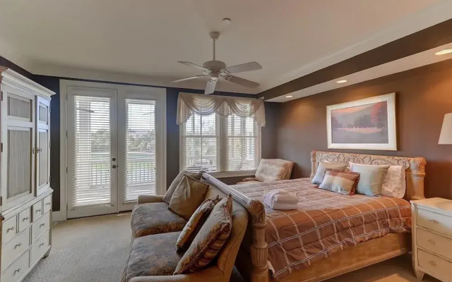 21 Ocean Point