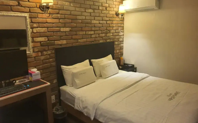 Daily Heaven Hotel