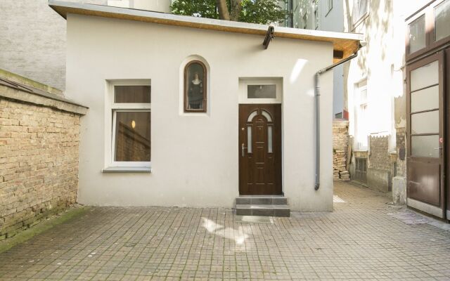 Апартаменты Raisa Apartments Lerchenfelder Gürtel 30 вид на фасад