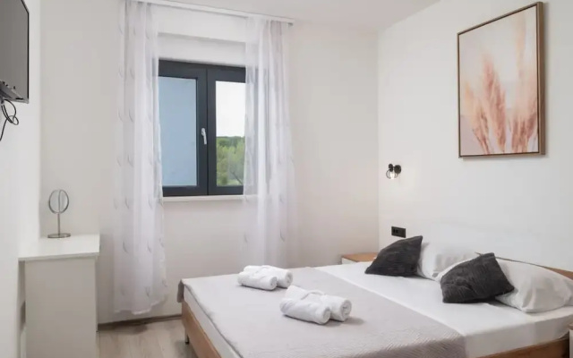 Apartment Infinity