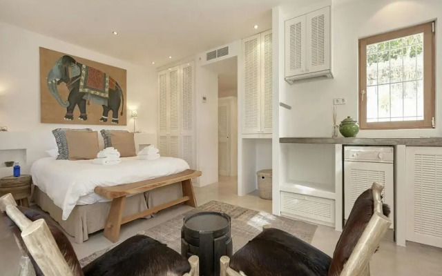 Holiday Home With Central Heating