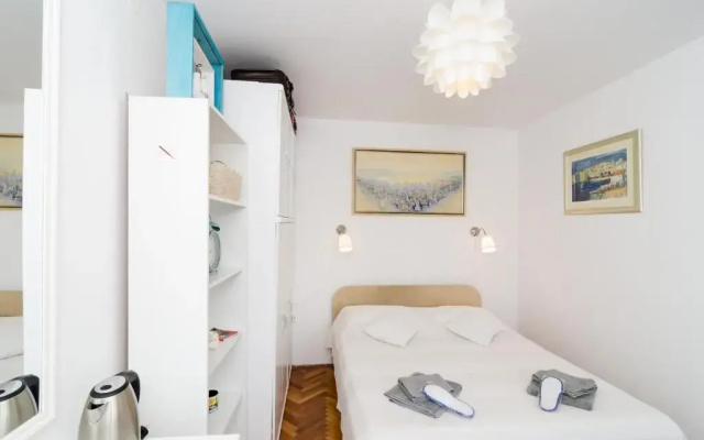 White Wave Guest House