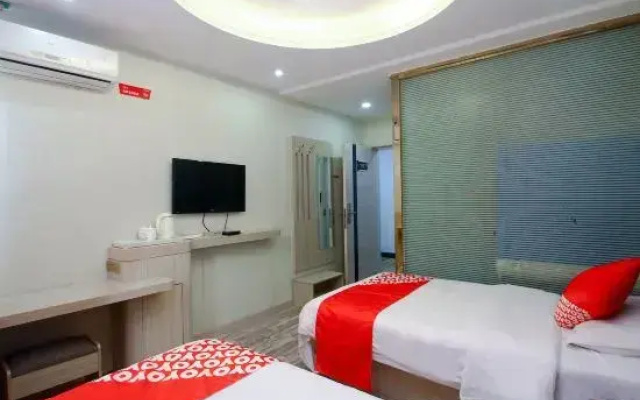Linquan Hongdu Hotel