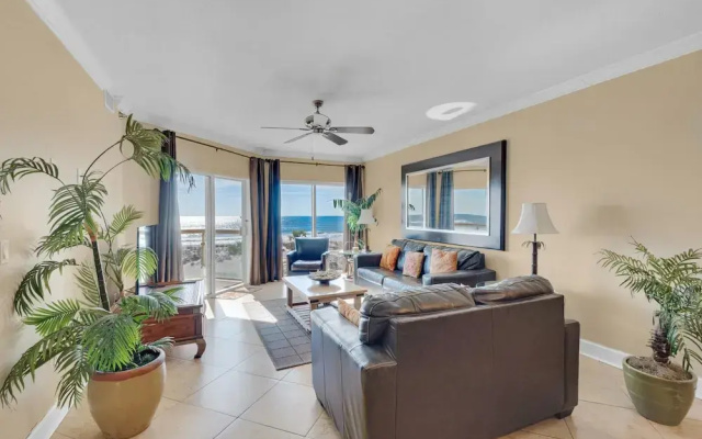 Emerald Isle Unit 202