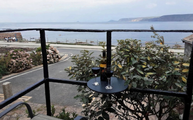 Cove Retreat