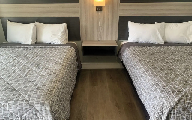 Monterey Oceanside Inn