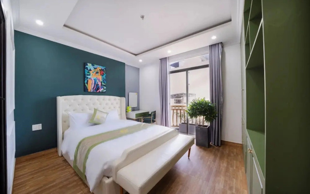 Chiori Seaside Hotel Da Nang