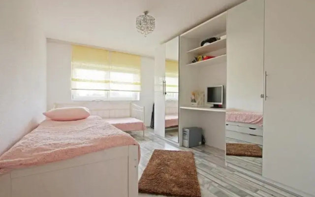 5287 Private Rooms