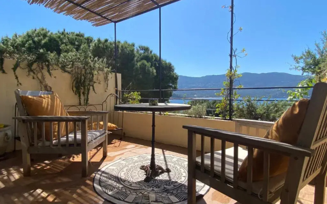 Superbe T2 avec très grande terrasse vue sur mer