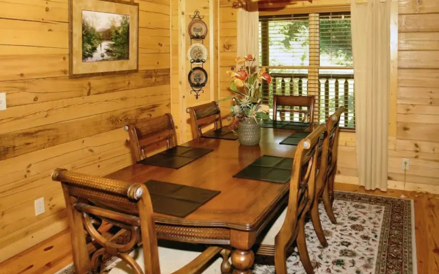 Trout House 350 - Three Bedroom Cabin