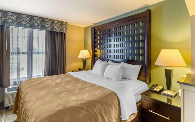 Quality Suites Sherman