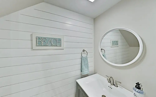 114sprin 2 Bedroom Condo