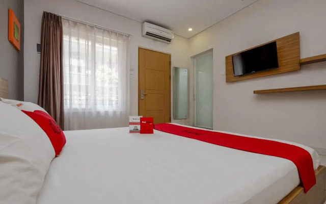Sonic Airport Hotel Semarang