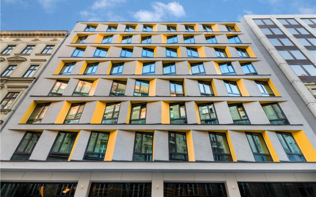 D8 Hotel вид на фасад