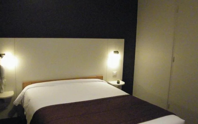 Brit Hotel Armor